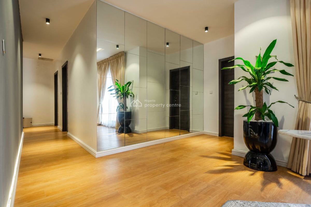 Beautiful 2 Bedrooms Apartment, Lekki Phase 1, Lekki, Lagos, Flat / Apartment Short Let