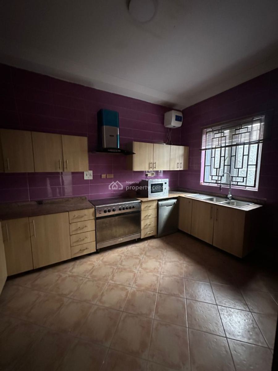 Spacious, Well-maintained 3-bedroom Apartment with Bq, Parkview, Ikoyi, Lagos, Flat / Apartment for Rent
