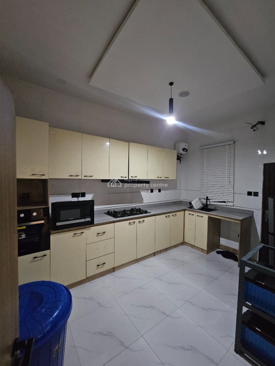 Well Maintained 4 Bedrooms Terrace Duplex, Ajah, Lagos, Terraced Duplex for Sale