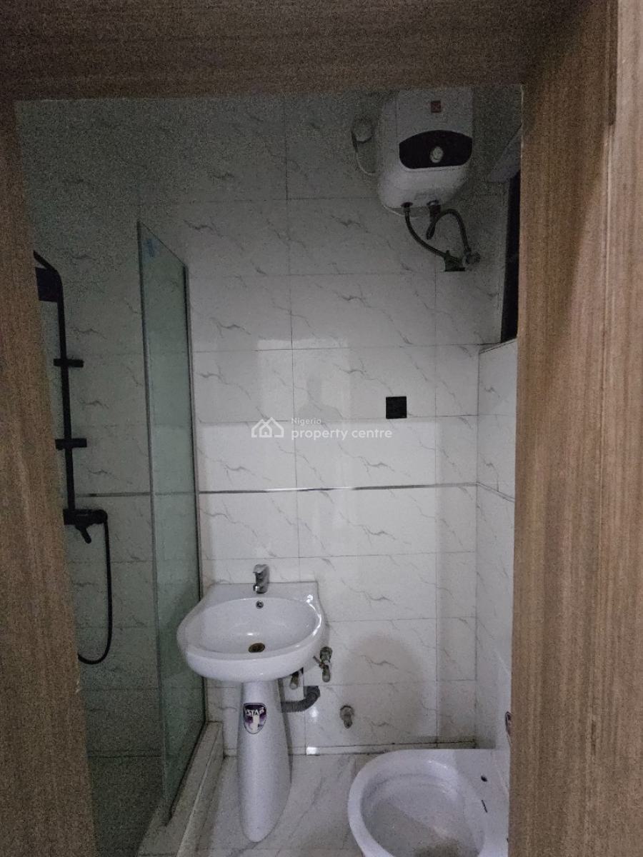 Well Maintained 4 Bedrooms Terrace Duplex, Ajah, Lagos, Terraced Duplex for Sale