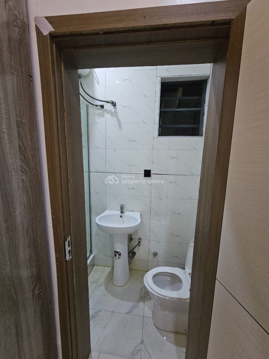 Well Maintained 4 Bedrooms Terrace Duplex, Ajah, Lagos, Terraced Duplex for Sale