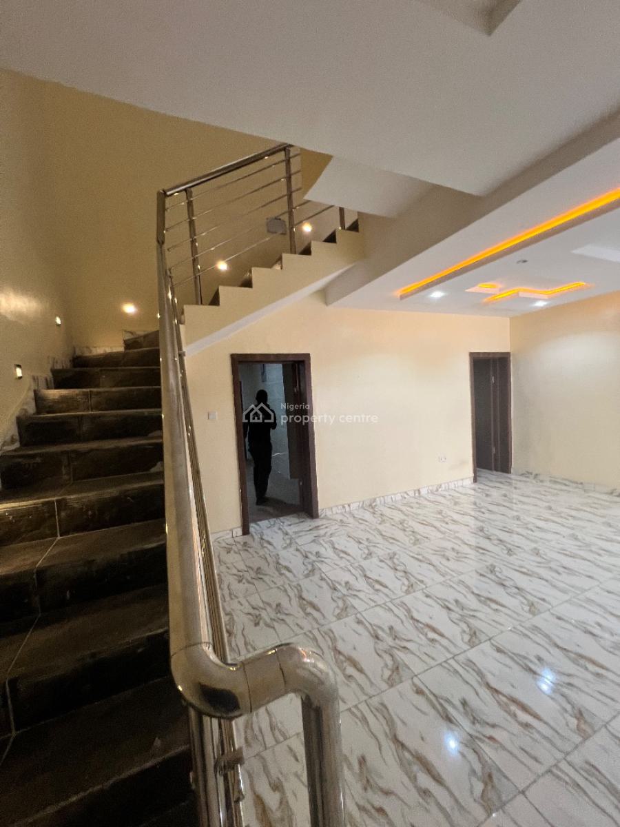 a Magnificent 3bedroom Duplex, Pepperoni Abraham, Lekki Phase 2, Lekki, Lagos, Terraced Duplex for Rent
