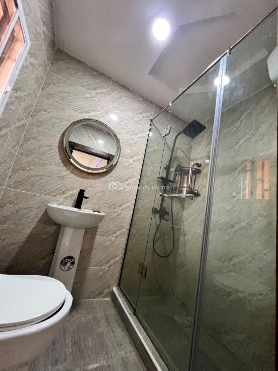 a Magnificent 3bedroom Duplex, Pepperoni Abraham, Lekki Phase 2, Lekki, Lagos, Terraced Duplex for Rent