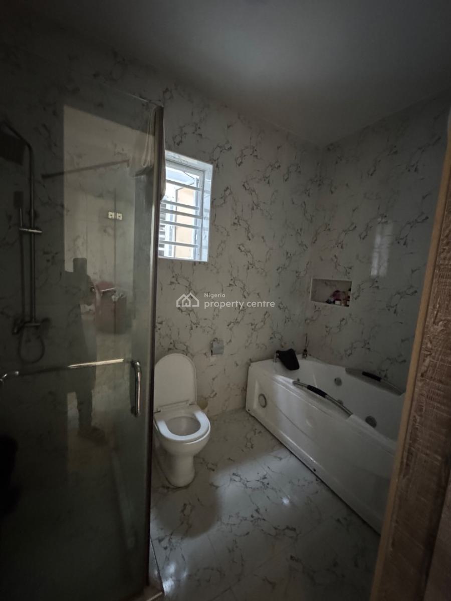 Self Contain Masters, Van Daniel Estate, Conservation Chevron, Lekki Expressway, Lekki, Lagos, Self Contain (single Rooms) for Rent