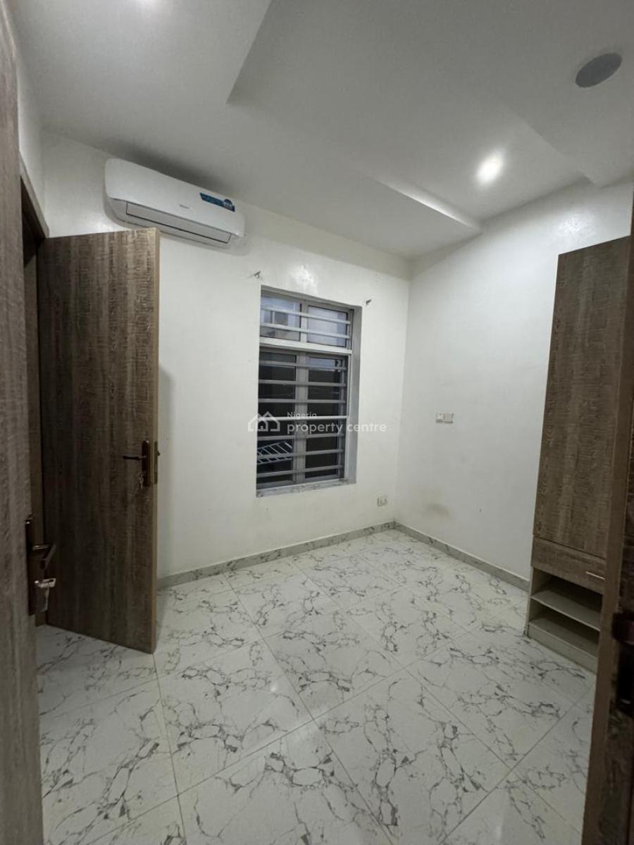 Self Contain, Van Daniel Estate, Conservation Chevron, Lekki Expressway, Lekki, Lagos, Self Contain (single Rooms) for Rent