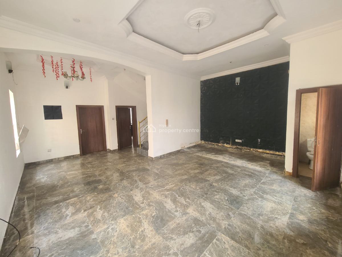 Highly Functional and Well Located 4 Bedroom Semi-detached House, Ikota Villa Estate, Ikota, Lekki, Lagos, Semi-detached Duplex for Rent