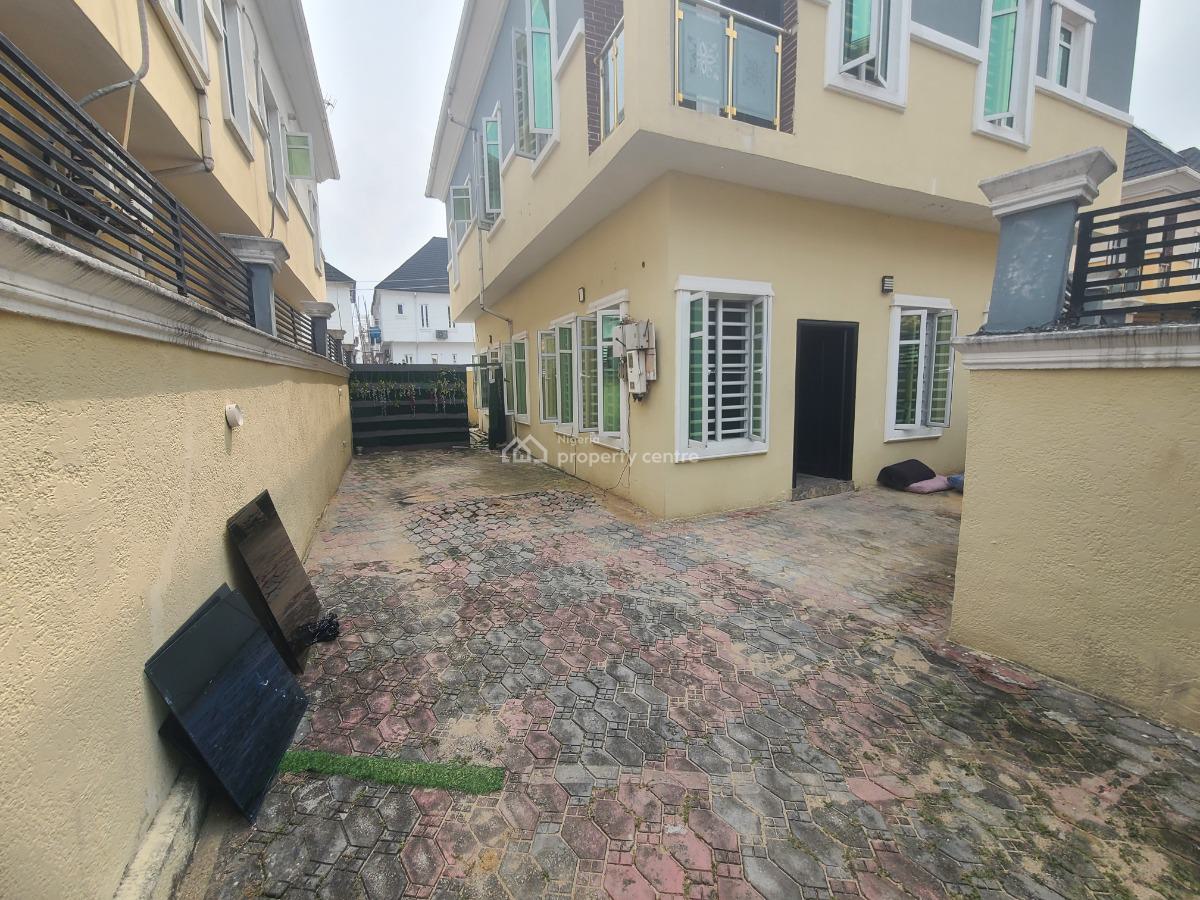 Highly Functional and Well Located 4 Bedroom Semi-detached House, Ikota Villa Estate, Ikota, Lekki, Lagos, Semi-detached Duplex for Rent
