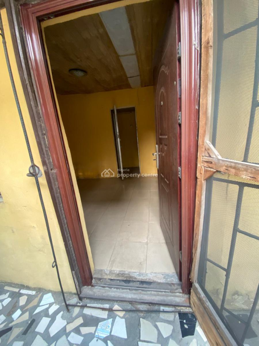 Mini-flat for Office Space, Montgomery, Yaba, Lagos, Commercial Property for Rent