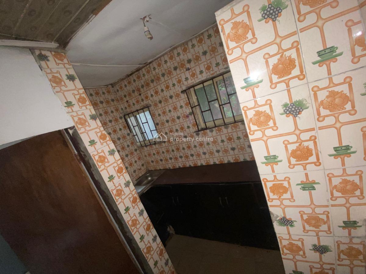 Mini-flat for Office Space, Montgomery, Yaba, Lagos, Commercial Property for Rent