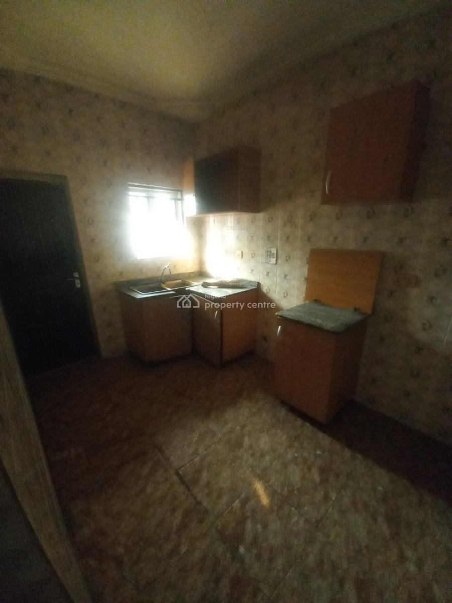 Super Spacious 3 Bedroom Apartment, Aptech Estate, Sangotedo, Ajah, Lagos, Flat / Apartment for Rent