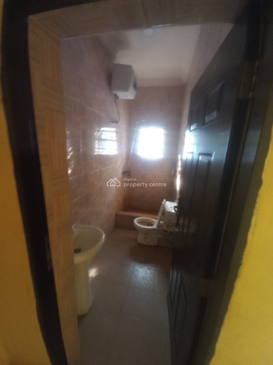Super Spacious 3 Bedroom Apartment, Aptech Estate, Sangotedo, Ajah, Lagos, Flat / Apartment for Rent