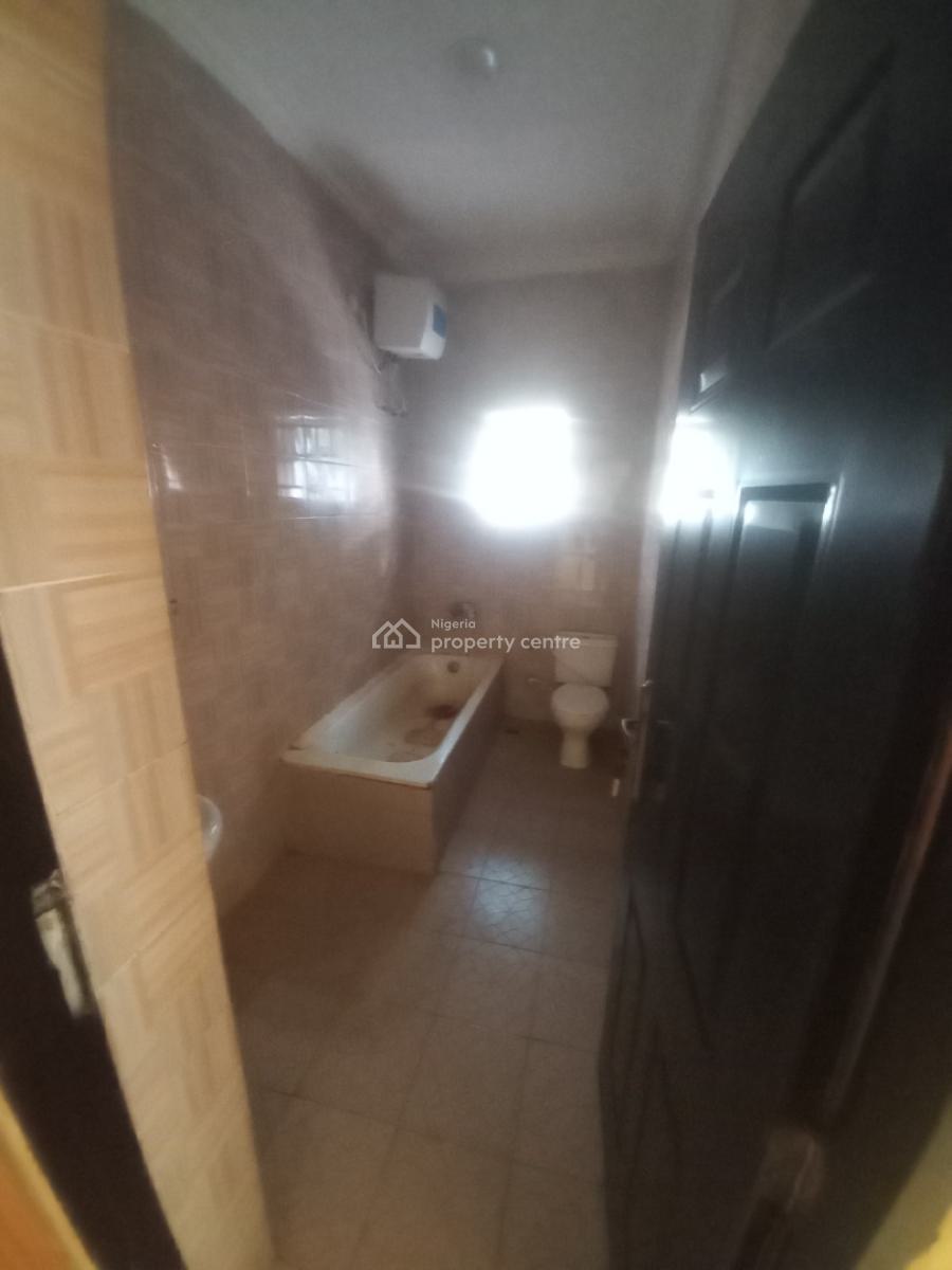 Super Spacious 3 Bedroom Apartment, Aptech Estate, Sangotedo, Ajah, Lagos, Flat / Apartment for Rent