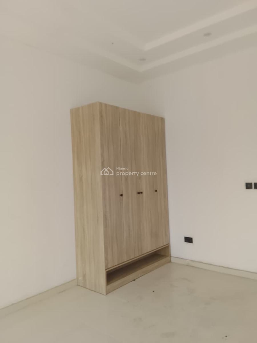 3 Bedroom Apartment, Lekki Phase 1, Lekki, Lagos, Flat / Apartment for Rent