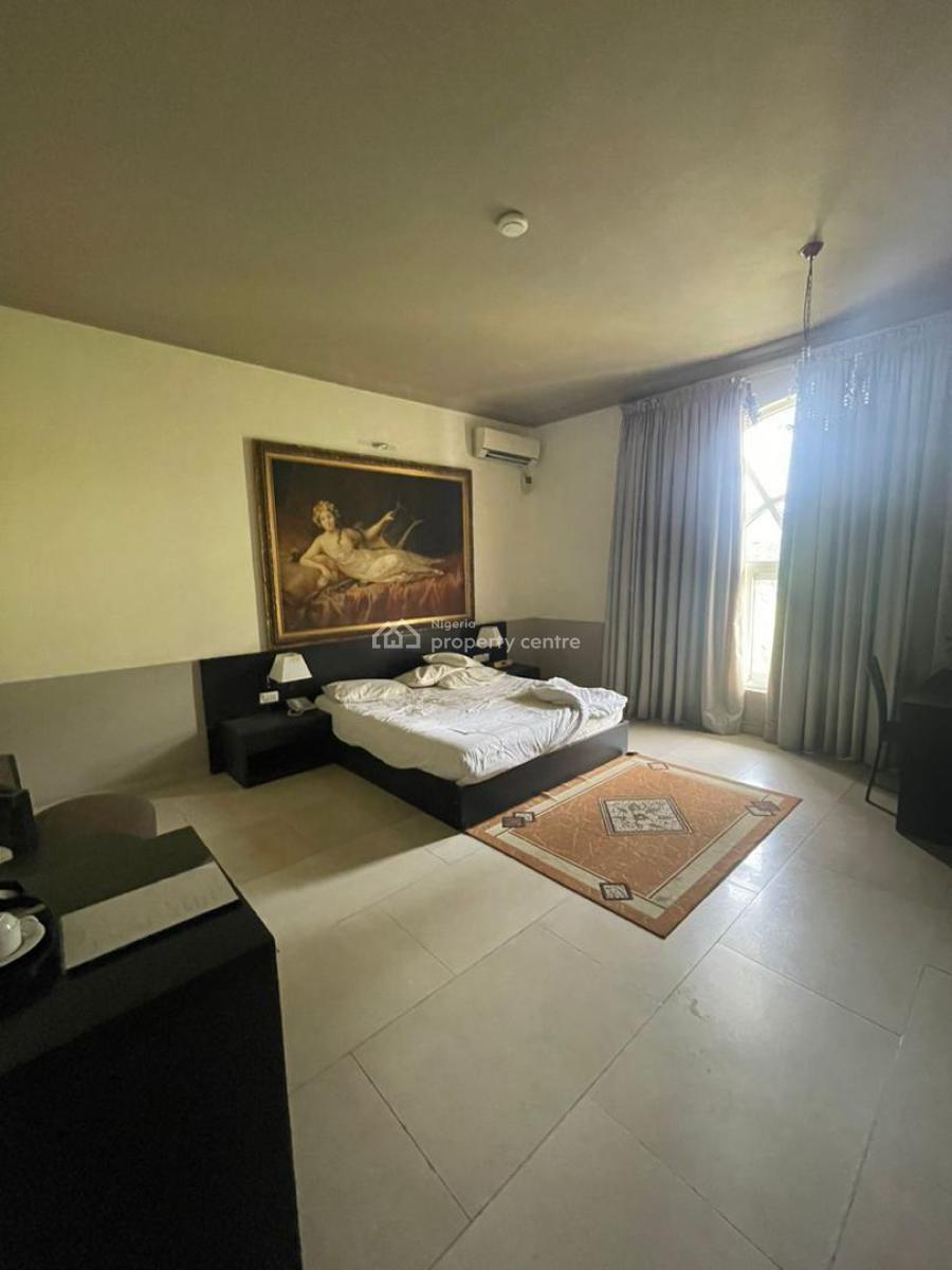 Luxury  49 Rooms En-suite Hotel with Swimming Pool and Gym, Dolphin Estate Extension, Ikoyi, Lagos, Hotel / Guest House for Sale