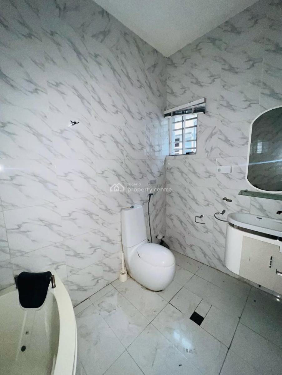 Neatly Used 5 Bedroom Fully Detached House, Osapa, Lekki, Lagos, Detached Duplex for Rent