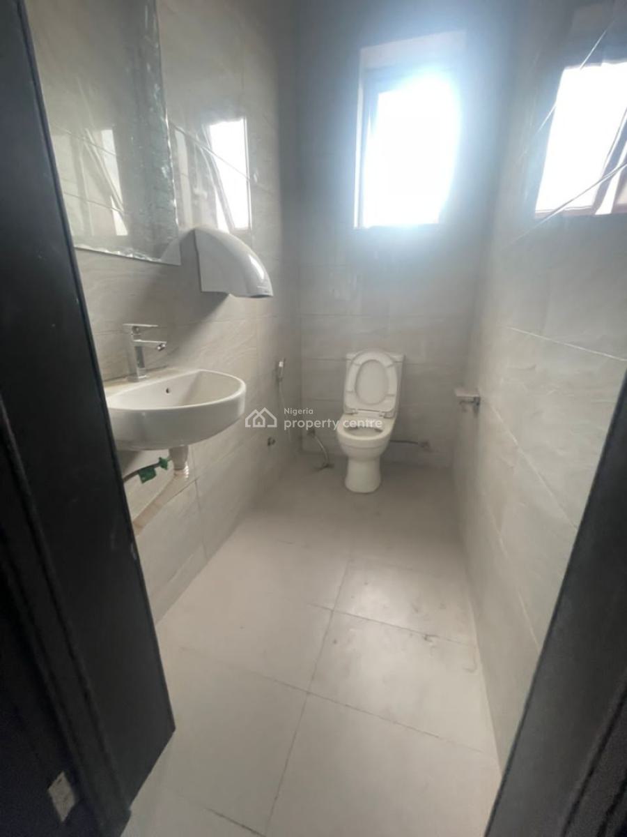 216 Sqm Open Plan Office Space Available in a Commercial Hub, Sabo, Yaba, Lagos, Office Space for Rent