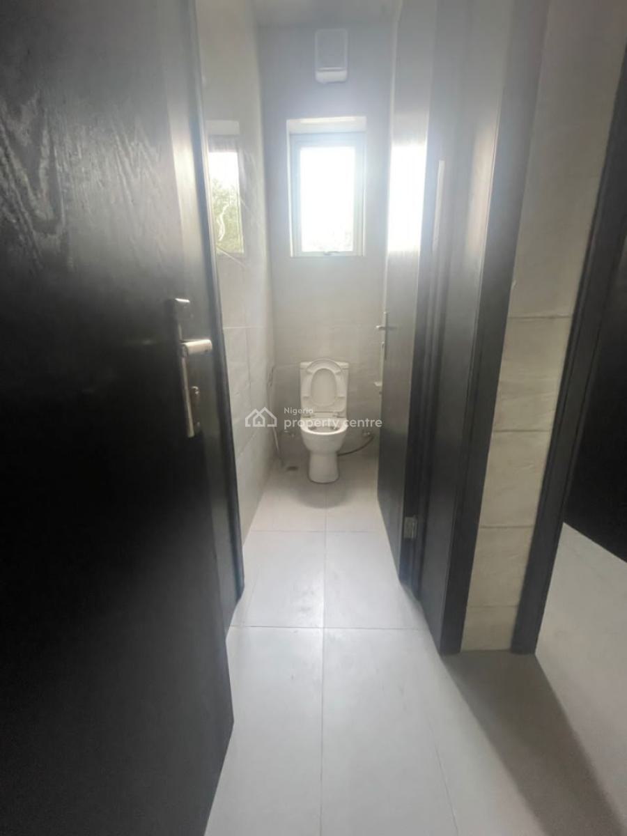 216 Sqm Open Plan Office Space Available in a Commercial Hub, Sabo, Yaba, Lagos, Office Space for Rent