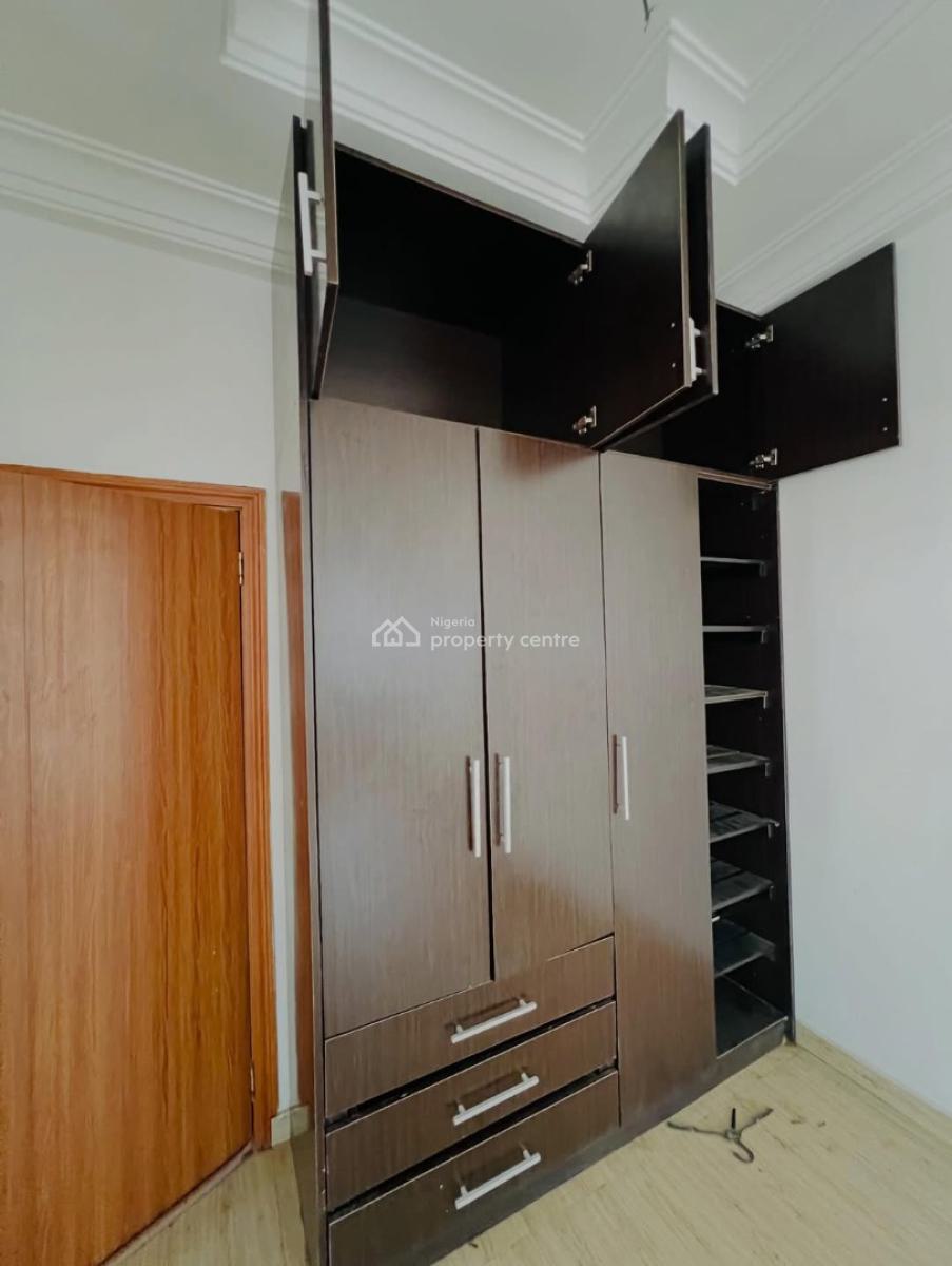 Neatly Used 4 Bedroom Semi Detached House, Agungi, Lekki, Lagos, Semi-detached Duplex for Rent
