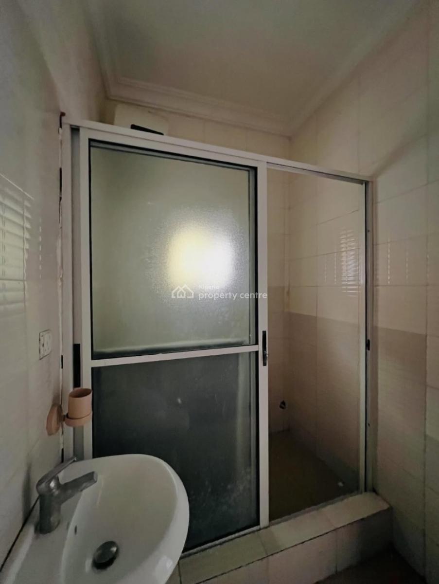 Spacious 3 Bedroom Apartment, Osapa, Lekki, Lagos, Flat / Apartment for Rent