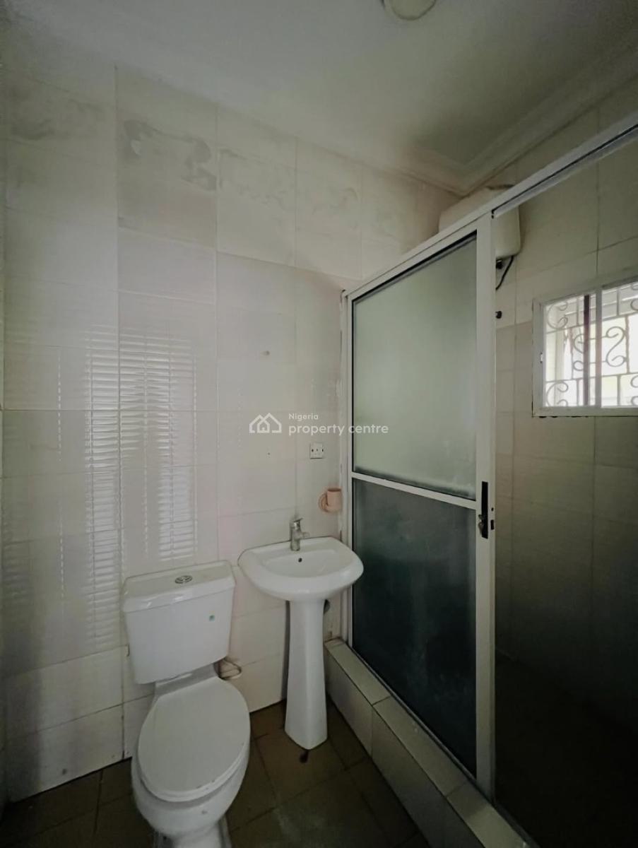 Spacious 3 Bedroom Apartment, Osapa, Lekki, Lagos, Flat / Apartment for Rent