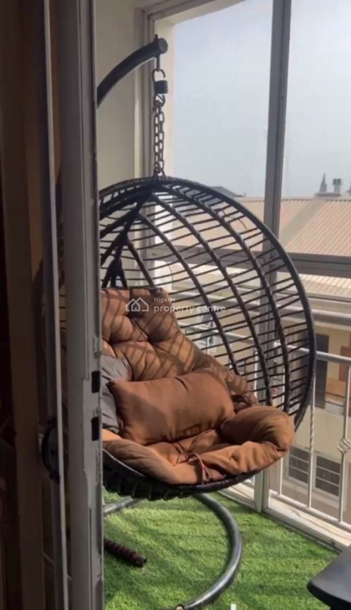 Spacious Well Maintained 3 Bedroom Apartment + Bq, Lekki Phase 1, Lekki, Lagos, Flat / Apartment for Sale