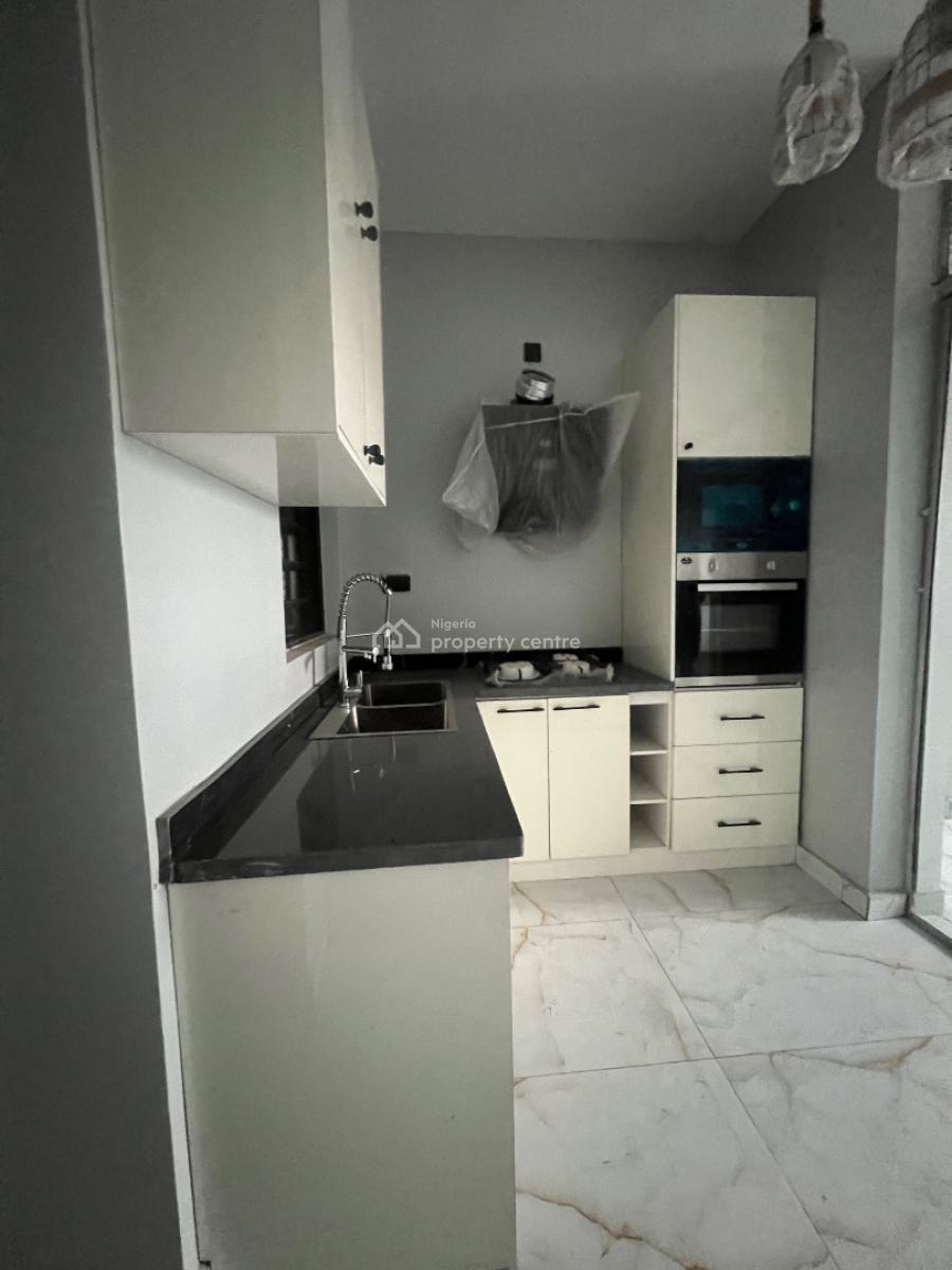 2 Bedrooms, Lekki Phase 1, Lekki, Lagos, Flat / Apartment for Sale