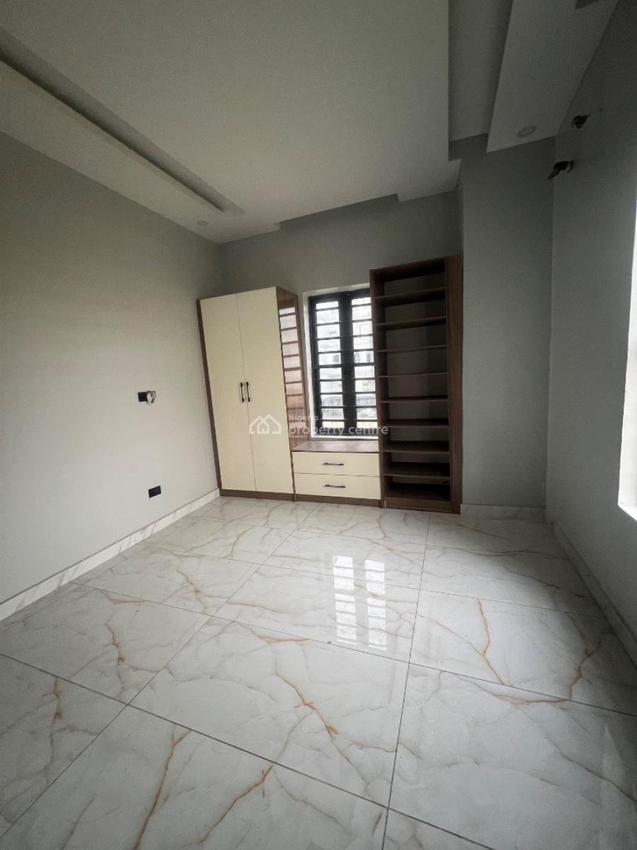2 Bedrooms, Lekki Phase 1, Lekki, Lagos, Flat / Apartment for Sale