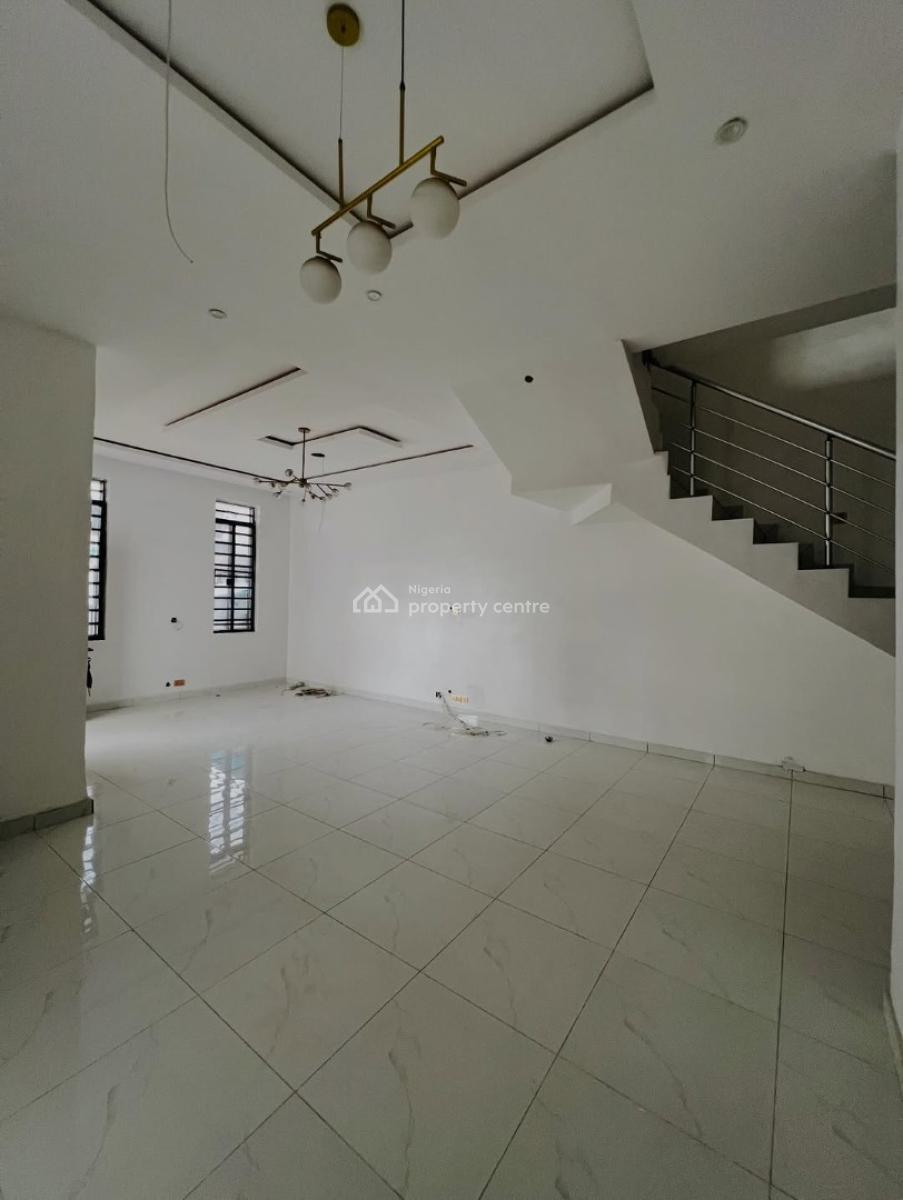 Neatly Used 4 Bedroom Semi Detached House, Chevron, Lekki, Lagos, Semi-detached Duplex for Rent