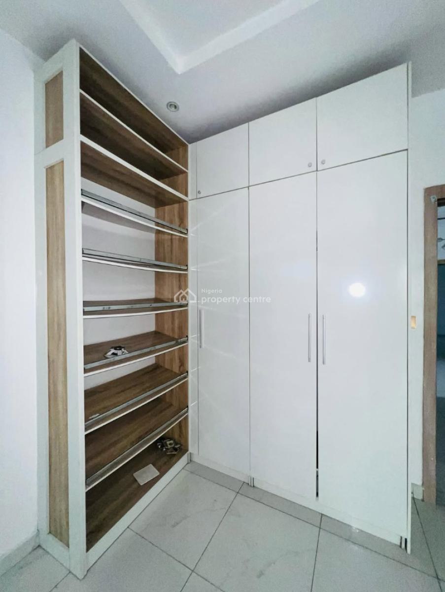 Neatly Used 4 Bedroom Semi Detached House, Chevron, Lekki, Lagos, Semi-detached Duplex for Rent