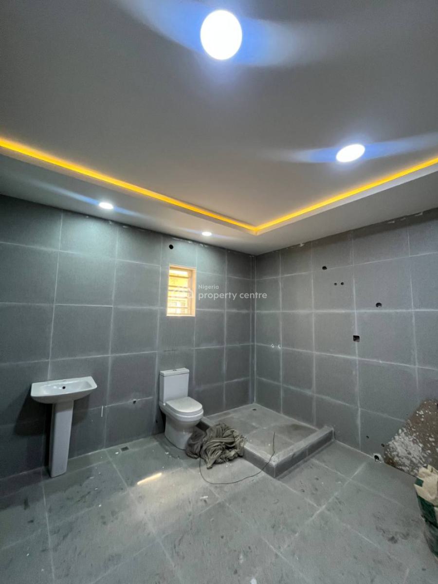 5 Bedroom Masonite Apartment with Bq, Ikate, Lekki, Lagos, Flat / Apartment for Sale