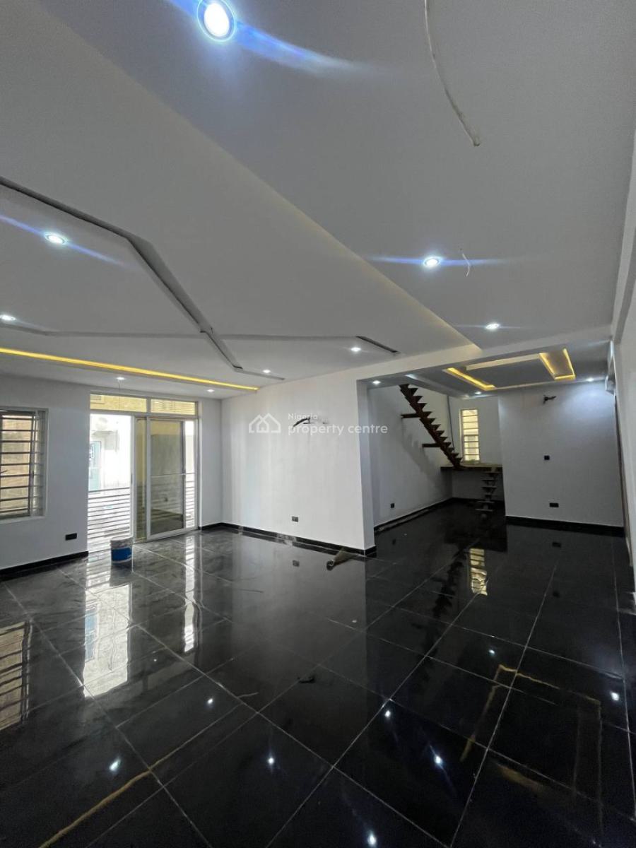 5 Bedroom Masonite Apartment with Bq, Ikate, Lekki, Lagos, Flat / Apartment for Sale