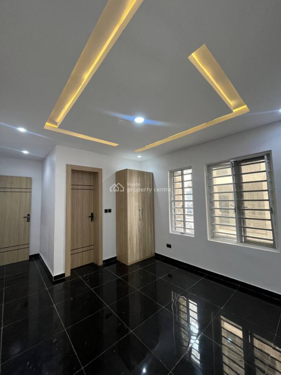 5 Bedroom Masonite Apartment with Bq, Ikate, Lekki, Lagos, Flat / Apartment for Sale