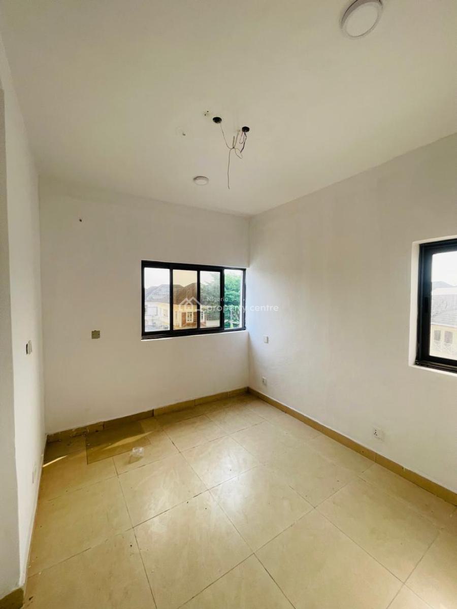 2 Bedroom Flat with Extra Room, Ikota, Lekki, Lagos, Flat / Apartment for Rent