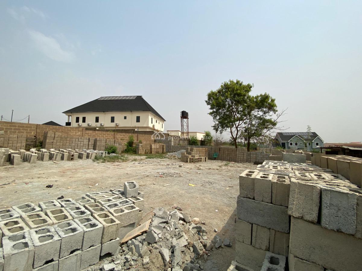 a Well Fenced Dry Land Measuring 600sqm, at Kolapo Ishola Gra, Ibadan, Oyo, Land for Sale