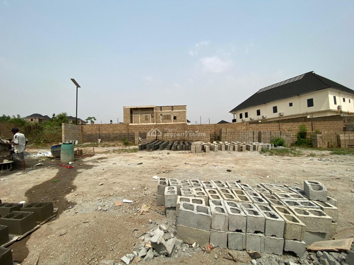 a Well Fenced Dry Land Measuring 600sqm, at Kolapo Ishola Gra, Ibadan, Oyo, Land for Sale