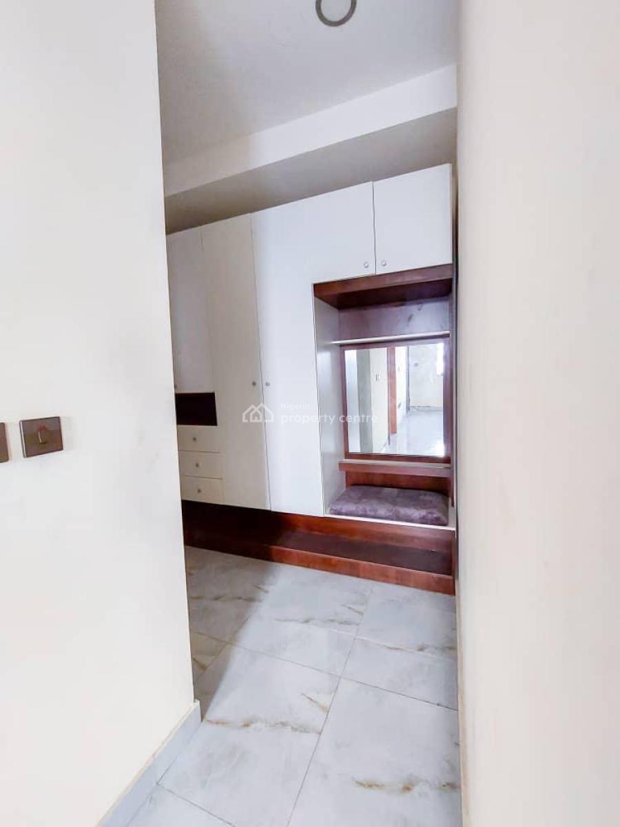 Tastefully Built 4-bedroom Terrace with 1 Room Bq, Lekki Phase 1, Lekki, Lagos, Terraced Duplex for Rent