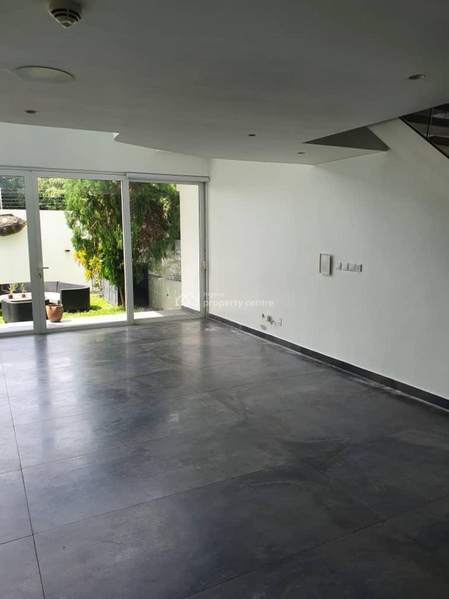 Tastefully Built 4-bedroom Terrace with 1 Room Bq, Lekki Phase 1, Lekki, Lagos, Terraced Duplex for Rent