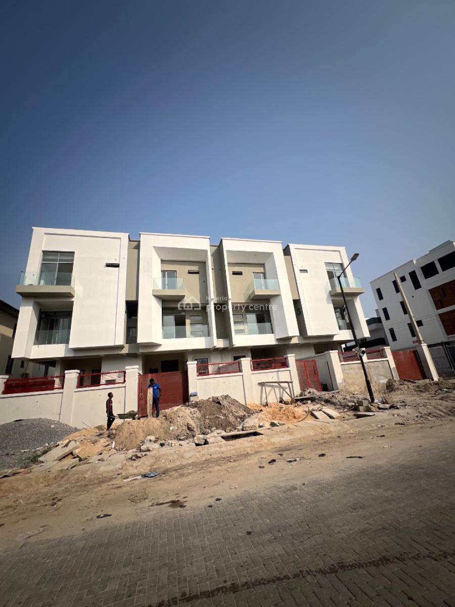 3 Bedrooms, Admiraty Way., Lekki Phase 1, Lekki, Lagos, Detached Duplex for Sale