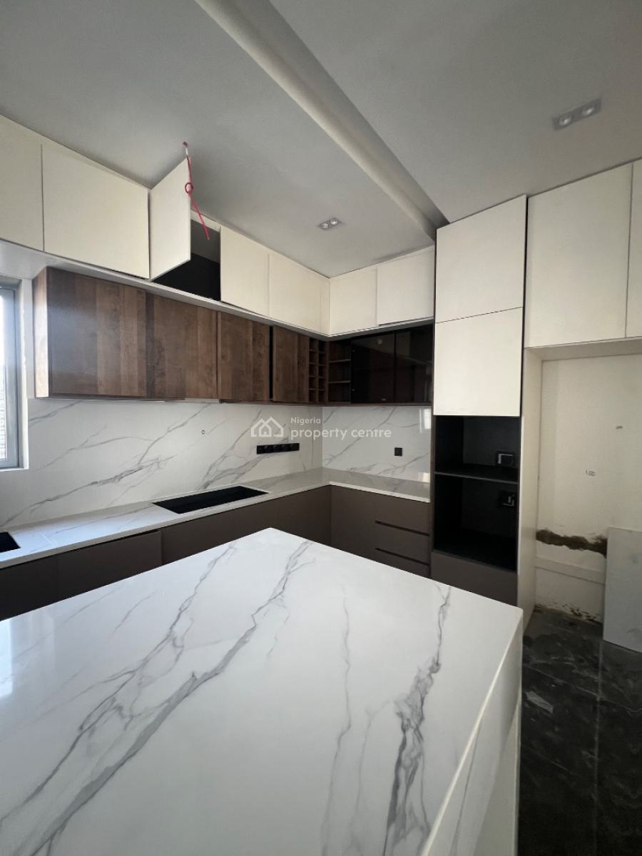 3 Bedrooms, Admiraty Way., Lekki Phase 1, Lekki, Lagos, Detached Duplex for Sale