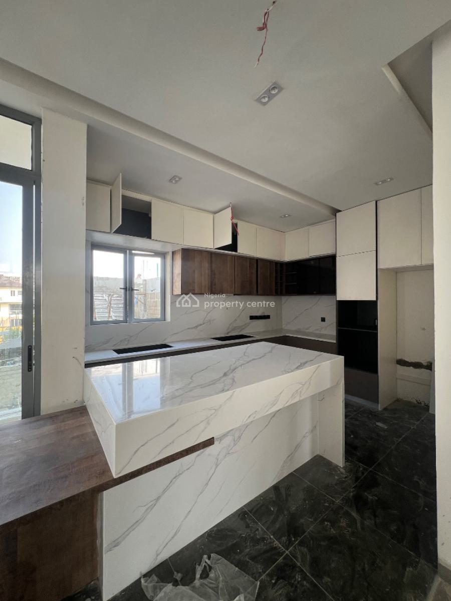 3 Bedrooms, Admiraty Way., Lekki Phase 1, Lekki, Lagos, Detached Duplex for Sale
