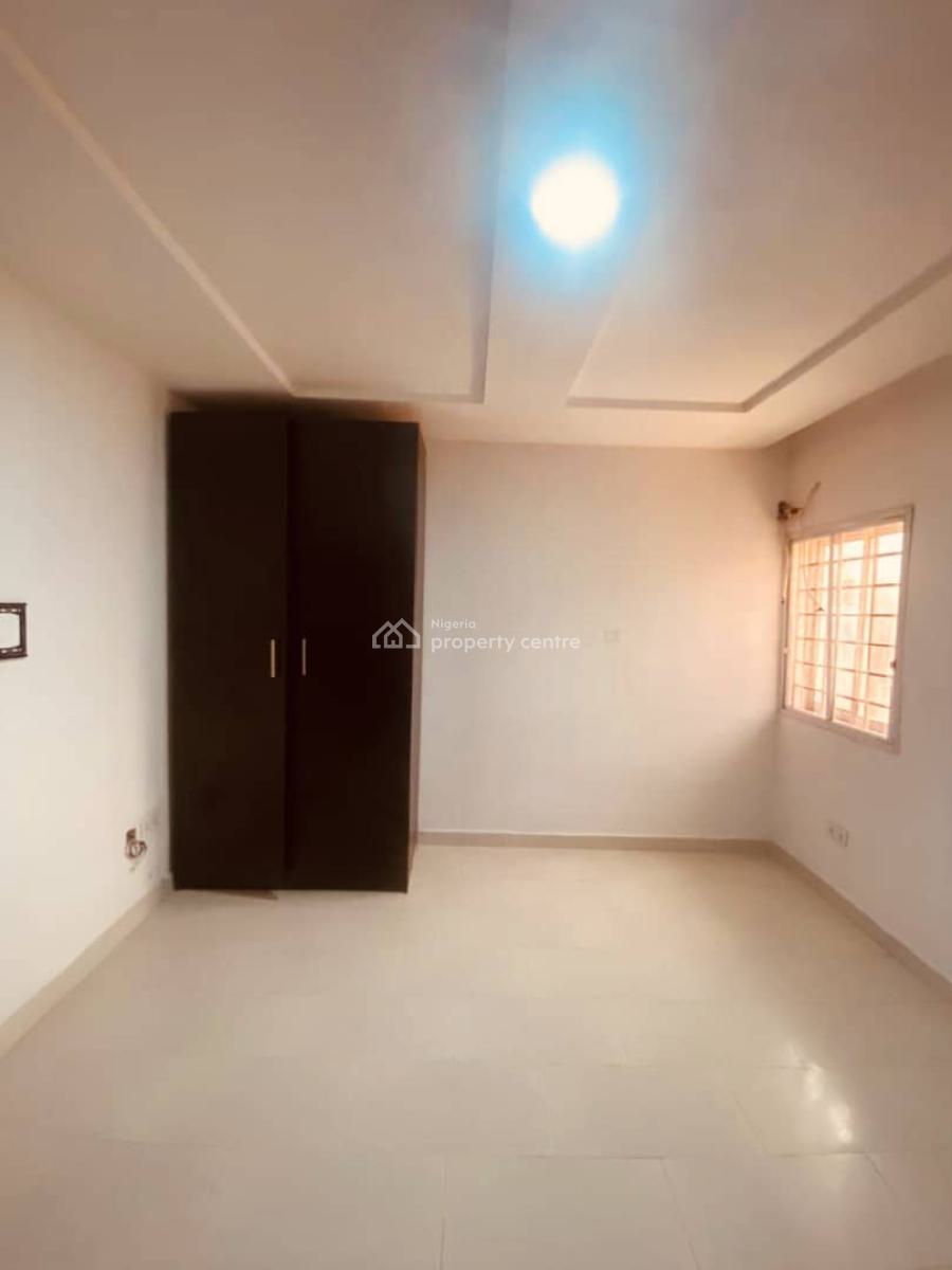 Modern Built Luxury Serviced 2 Bedrooms Apartment Upstairs in an Estate, Orchid, Lekki, Lagos, Flat / Apartment for Rent