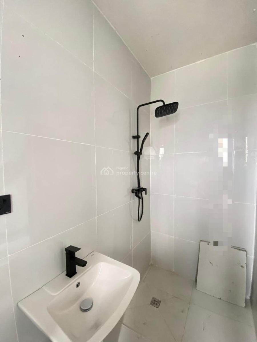 Newly Built Serviced 3 Bedroom Penthouse with Elevator, Off Freedom Way, Lekki Phase 1, Lekki, Lagos, Flat / Apartment for Sale