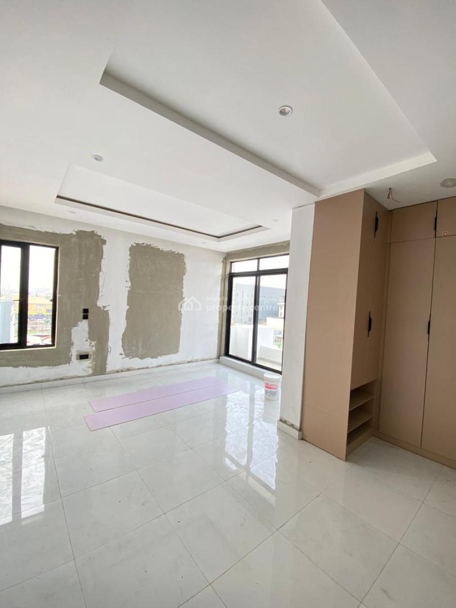 Newly Built Serviced 3 Bedroom Penthouse with Elevator, Off Freedom Way, Lekki Phase 1, Lekki, Lagos, Flat / Apartment for Sale