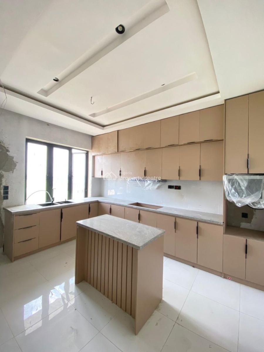 Newly Built Serviced 3 Bedroom Penthouse with Elevator, Off Freedom Way, Lekki Phase 1, Lekki, Lagos, Flat / Apartment for Sale