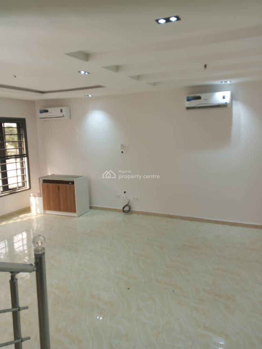 4 Bedroom Terrace Duplex with Bq, Osapa, Lekki, Lagos, Terraced Duplex for Rent