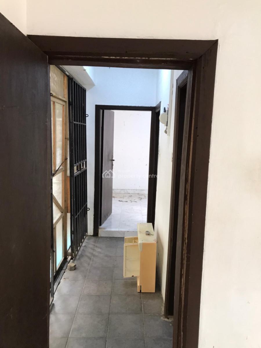 Nice 1 Bedroom Apartment, Off Admiralty Way, Lekki Phase 1, Lekki, Lagos, Mini Flat (room and Parlour) for Rent