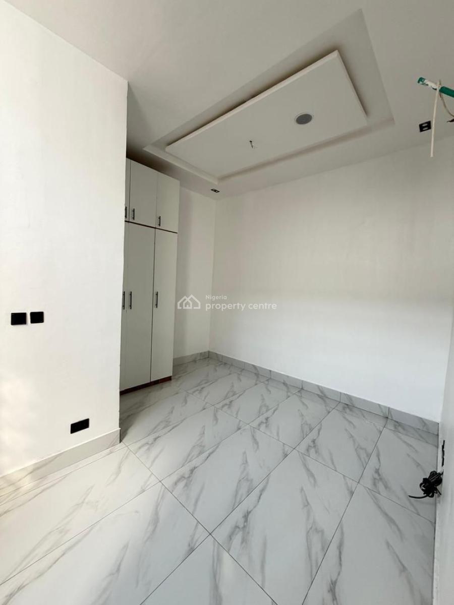 Newly Built Serviced 2 Bedroom Penthouse with Elevator, Chevron, Lekki, Lagos, Flat / Apartment for Sale