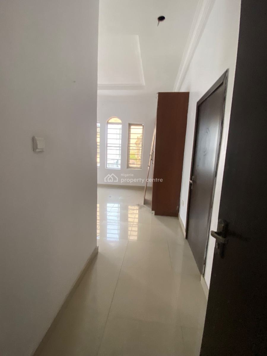 Luxury Semi Master Bedroom Studio with Balcony, Lekki, Lagos, Self Contain (single Rooms) for Rent