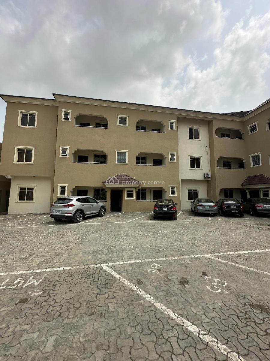 Spacious 1 Bedroom Apartment, Off Freedom Way, Lekki Phase 1, Lekki, Lagos, Flat / Apartment for Rent