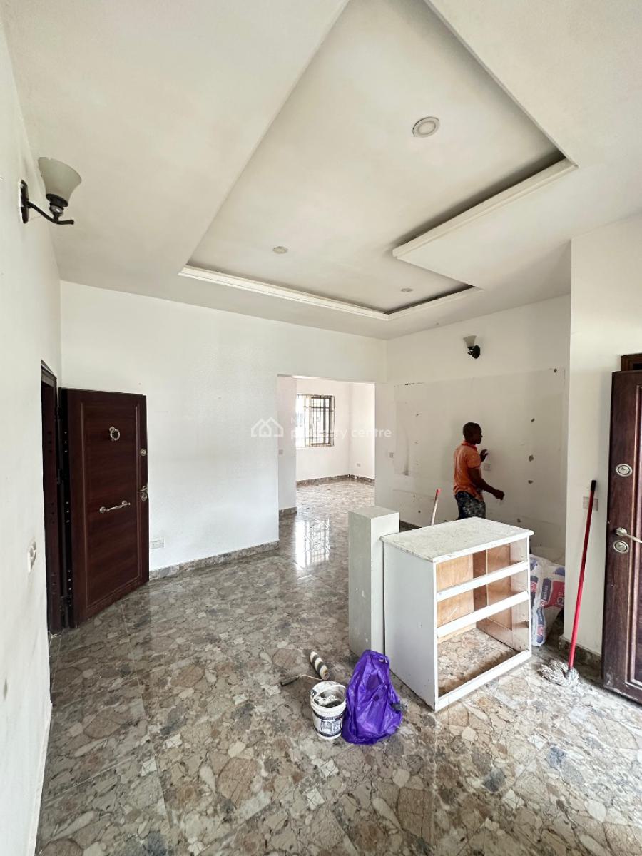 Spacious 1 Bedroom Apartment, Off Freedom Way, Lekki Phase 1, Lekki, Lagos, Flat / Apartment for Rent